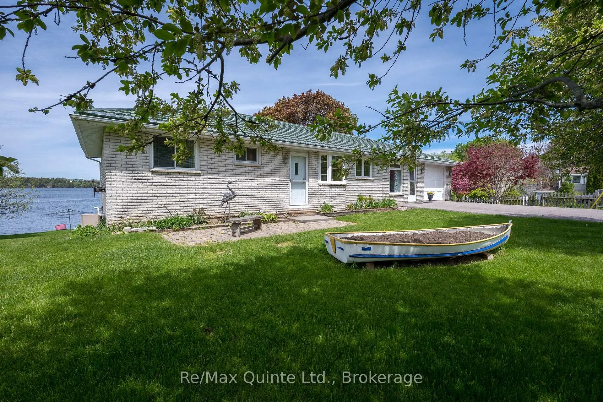 Photo 4 of 54 Cedar Lane, Prince Edward County, Hallowell Ward — HOMEH