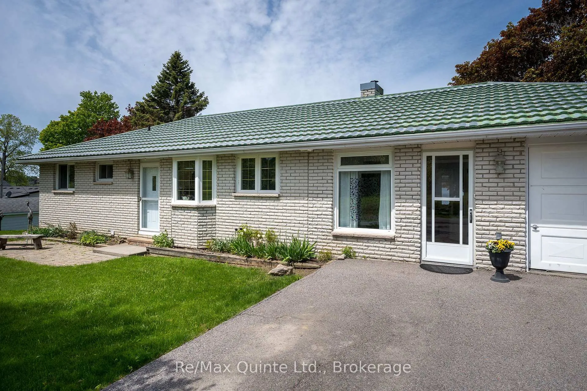 Photo 6 of 54 Cedar Lane, Prince Edward County, Hallowell Ward — HOMEH