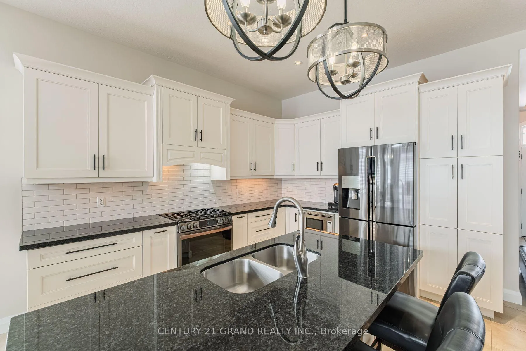 Photo 10 of 5 Moore Boulevard, Brantford, Empire South — HOMEH