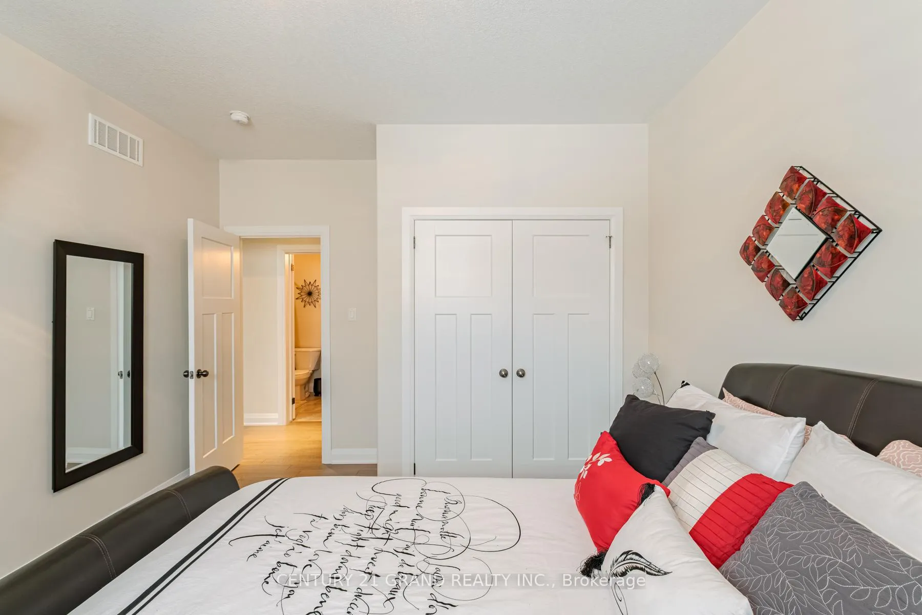 Photo 22 of 5 Moore Boulevard, Brantford, Empire South — HOMEH