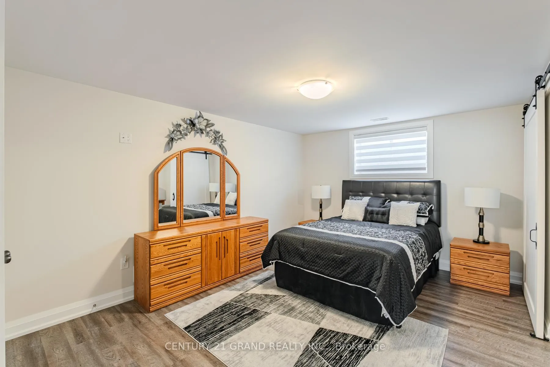 Photo 38 of 5 Moore Boulevard, Brantford, Empire South — HOMEH