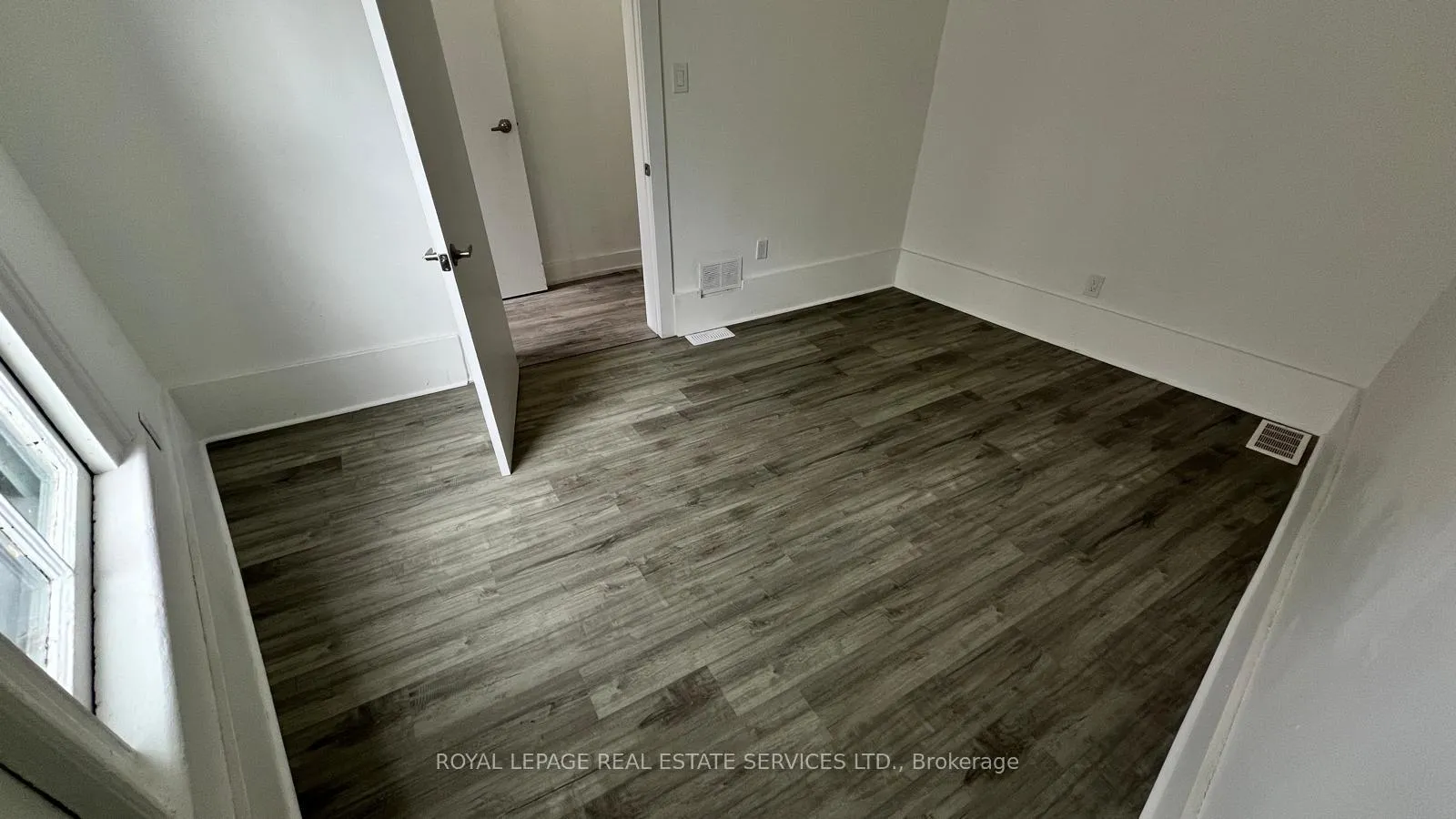 Photo 3 of Unit Main, 457 Queen Street E, Toronto, Moss Park — HOMEH
