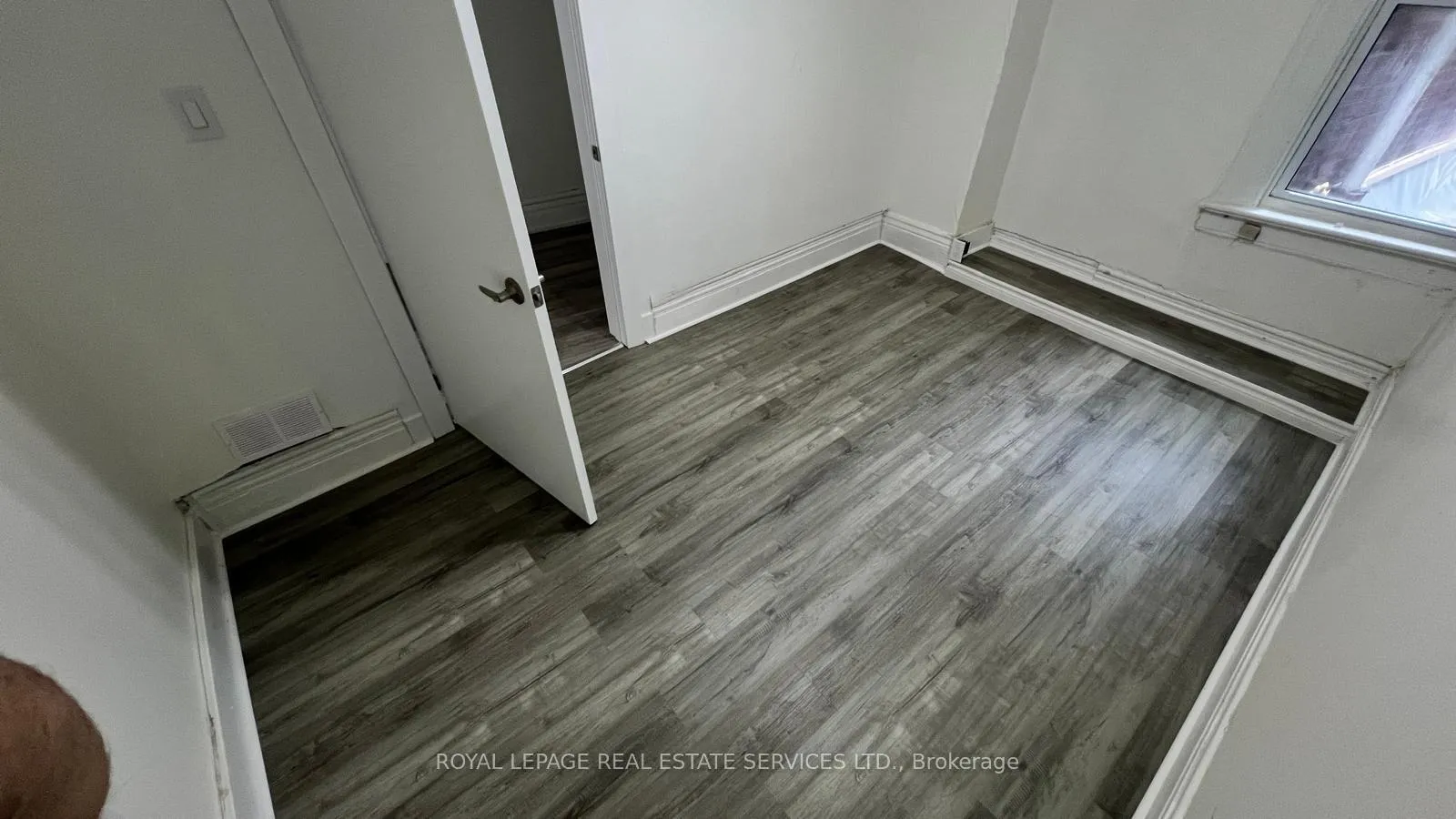 Photo 4 of Unit Main, 457 Queen Street E, Toronto, Moss Park — HOMEH