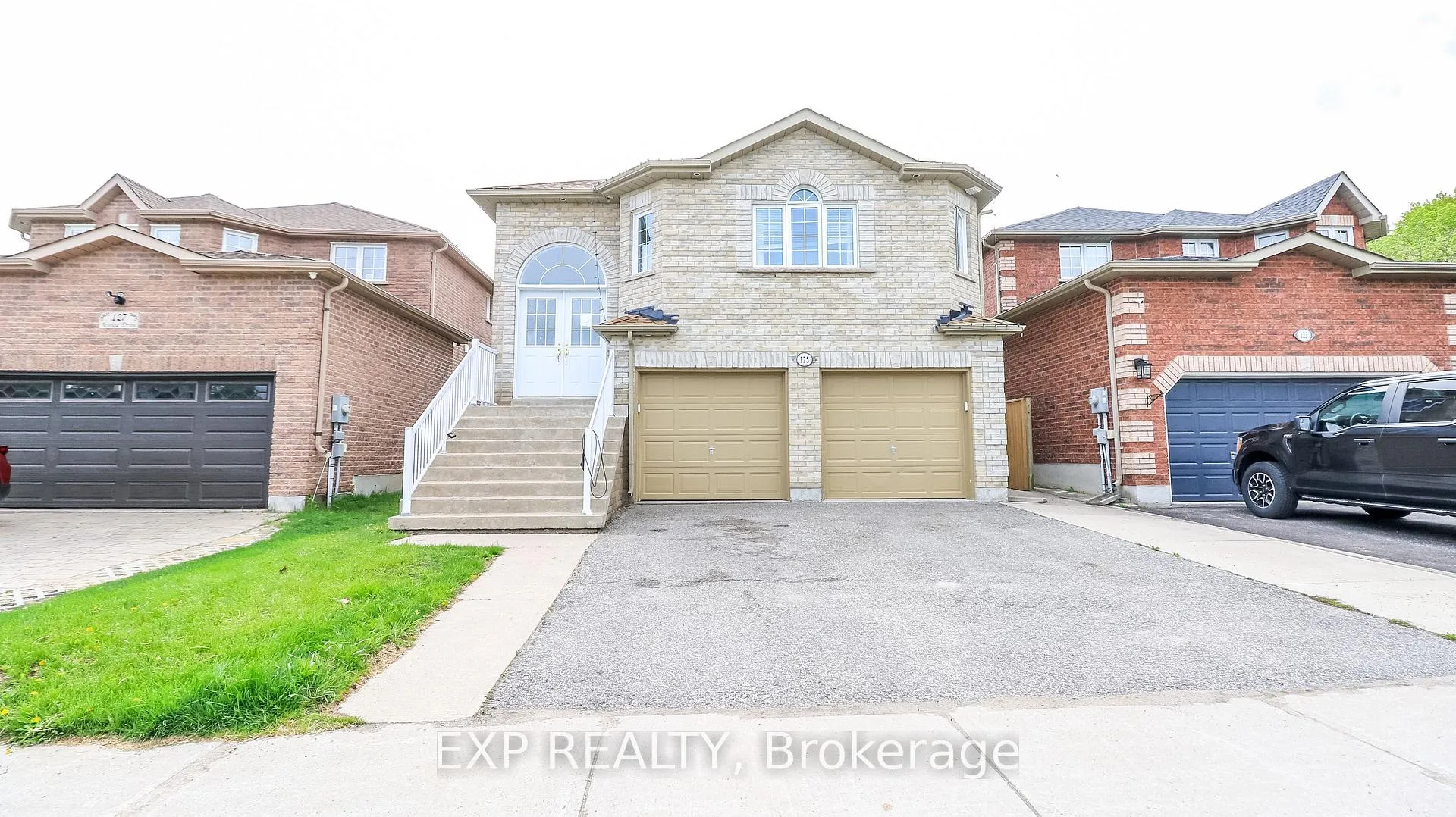 Photo 4 of 125 Jessica Drive, Barrie, Painswick South — HOMEH