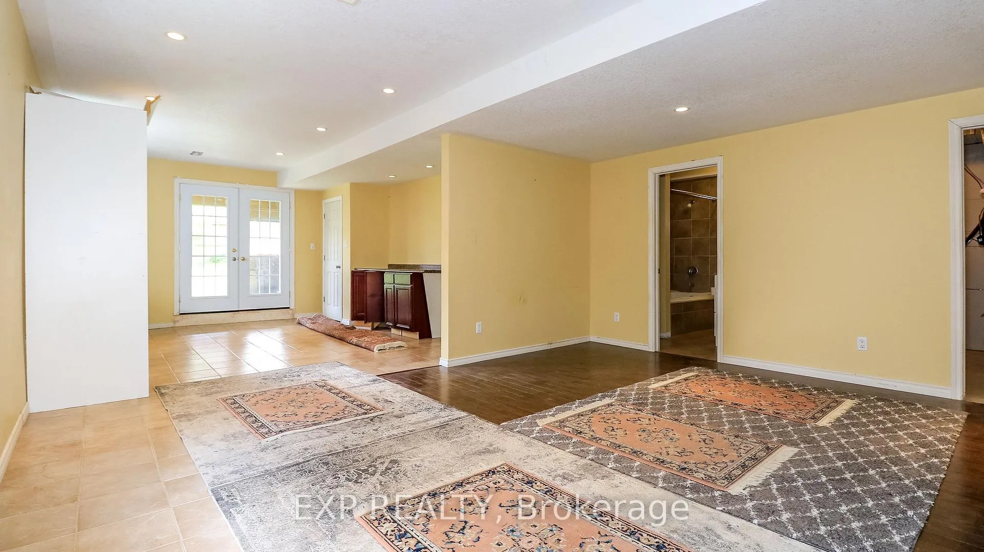 Photo 14 of 125 Jessica Drive, Barrie, Painswick South — HOMEH