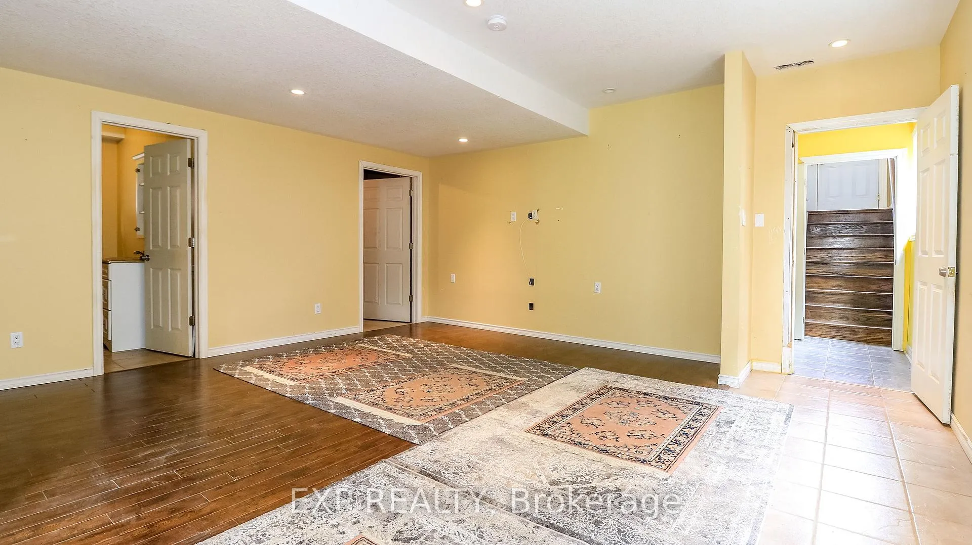 Photo 15 of 125 Jessica Drive, Barrie, Painswick South — HOMEH