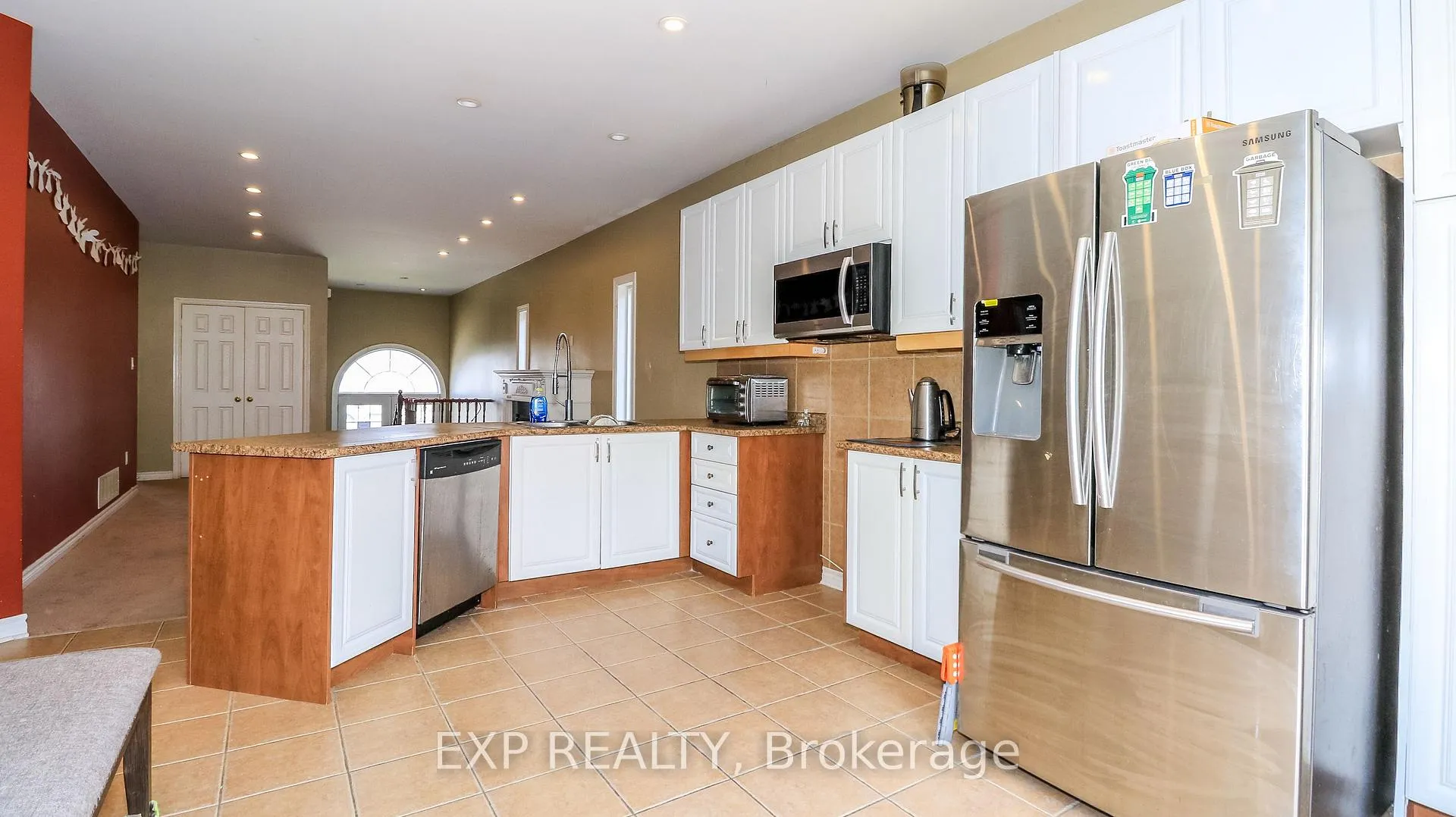 Photo 31 of 125 Jessica Drive, Barrie, Painswick South — HOMEH