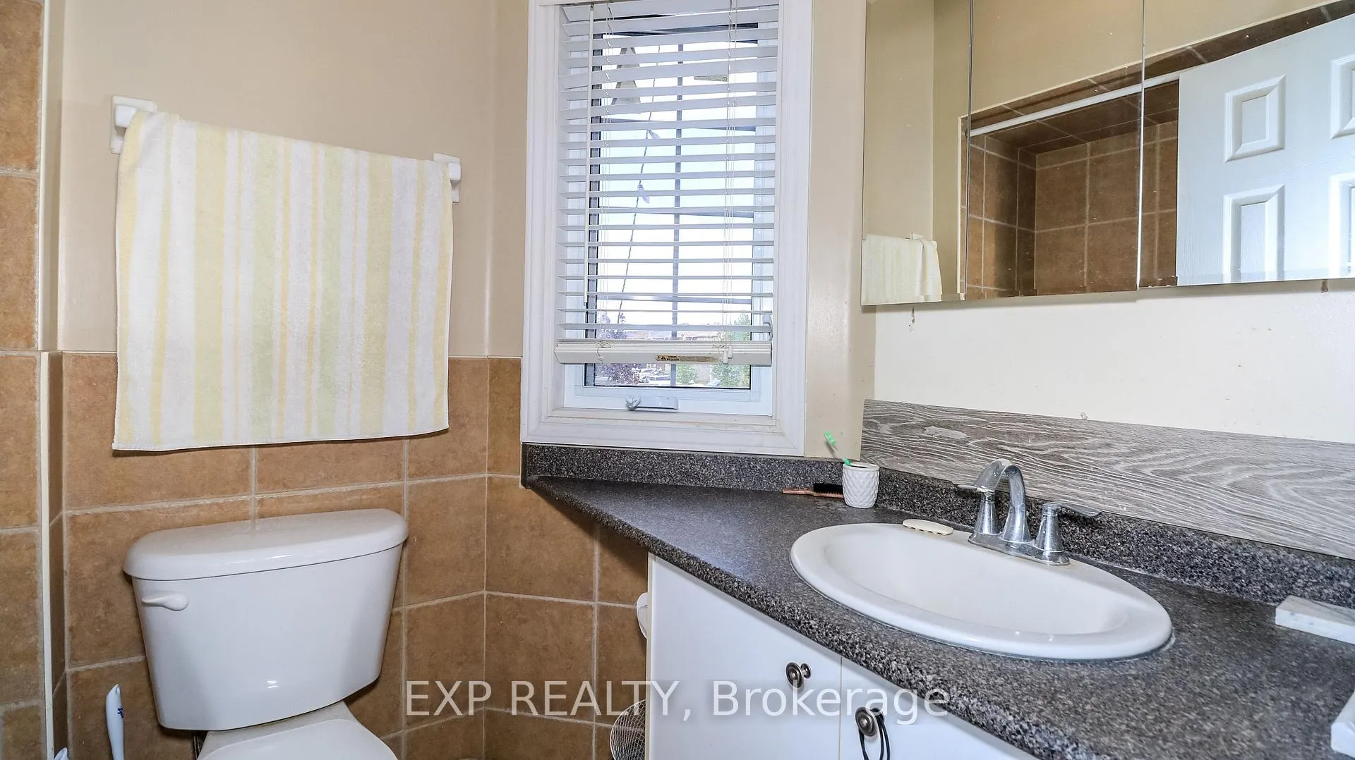 Photo 41 of 125 Jessica Drive, Barrie, Painswick South — HOMEH