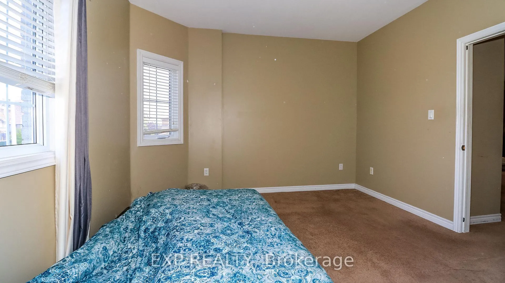 Photo 45 of 125 Jessica Drive, Barrie, Painswick South — HOMEH