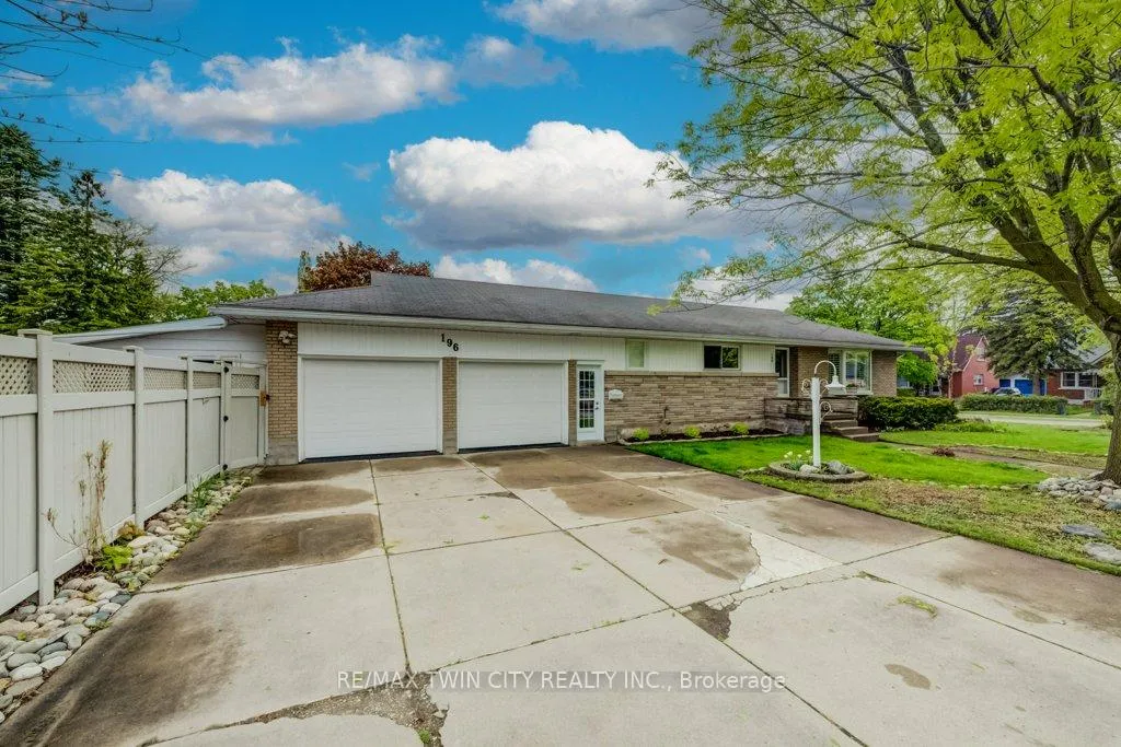 Photo 2 of 196 Lourdes Street, Waterloo — HOMEH