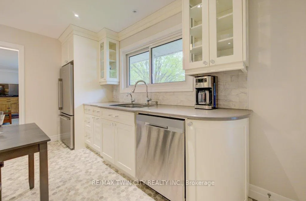 Photo 9 of 196 Lourdes Street, Waterloo — HOMEH
