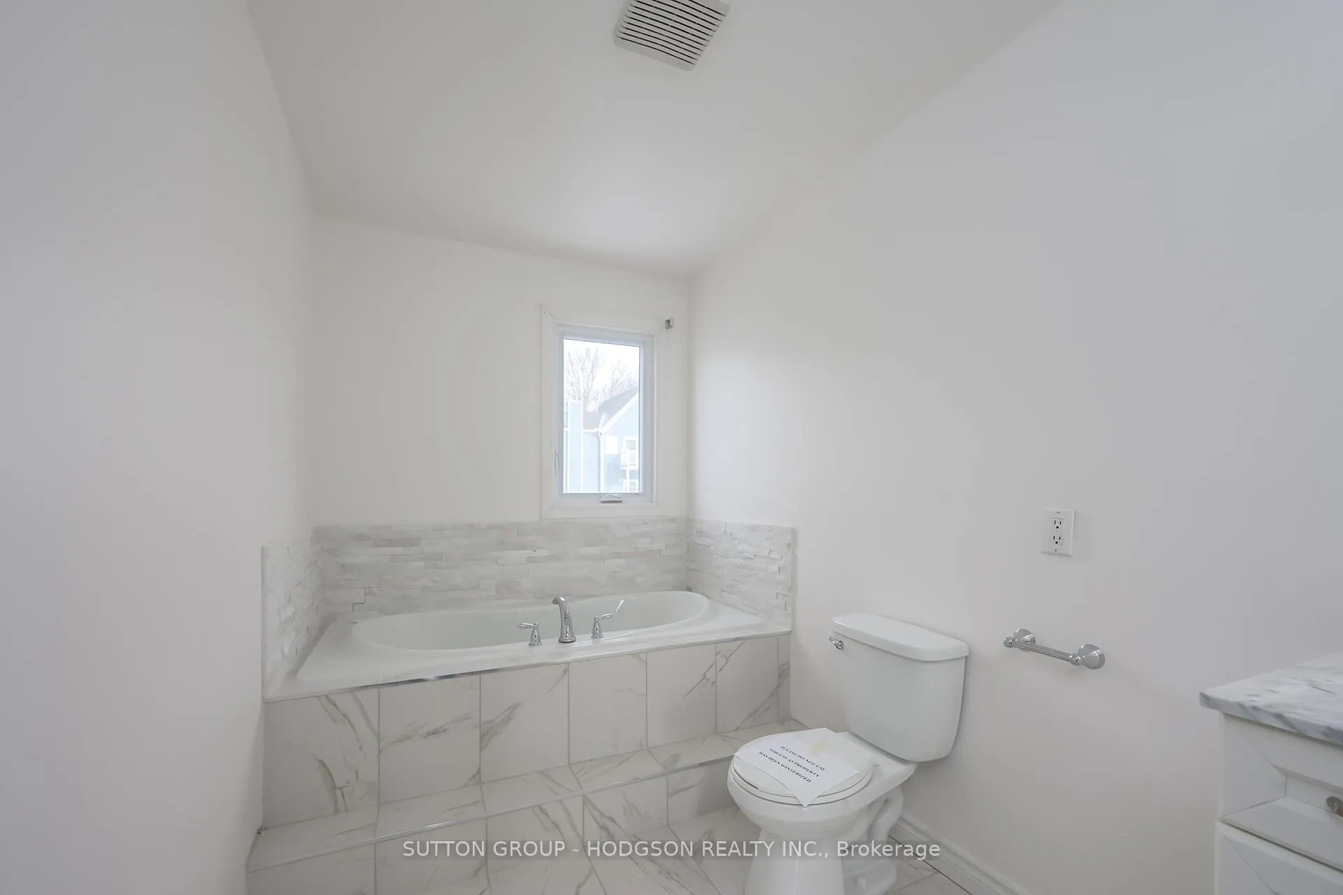 Photo 18 of Unit 38, 374 Front Street, Central Elgin, Rural Central Elgin — HOMEH