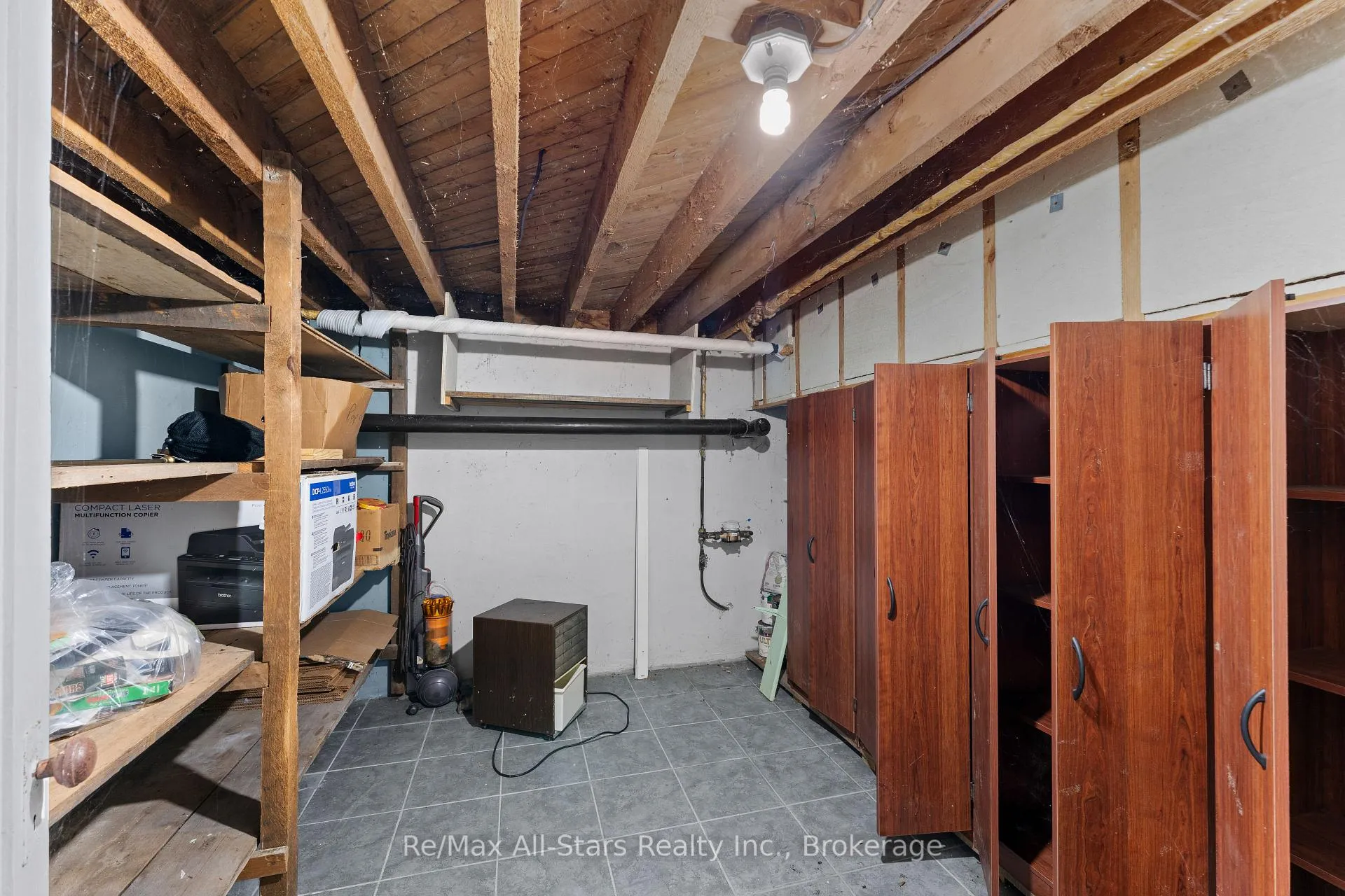 Photo 17 of 29 Francis Street E, Kawartha Lakes, Fenelon Falls — HOMEH