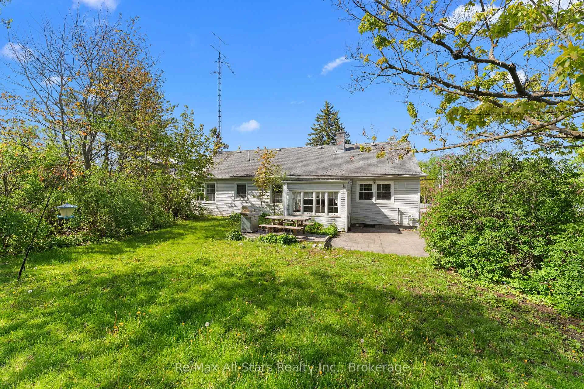 Photo 20 of 29 Francis Street E, Kawartha Lakes, Fenelon Falls — HOMEH