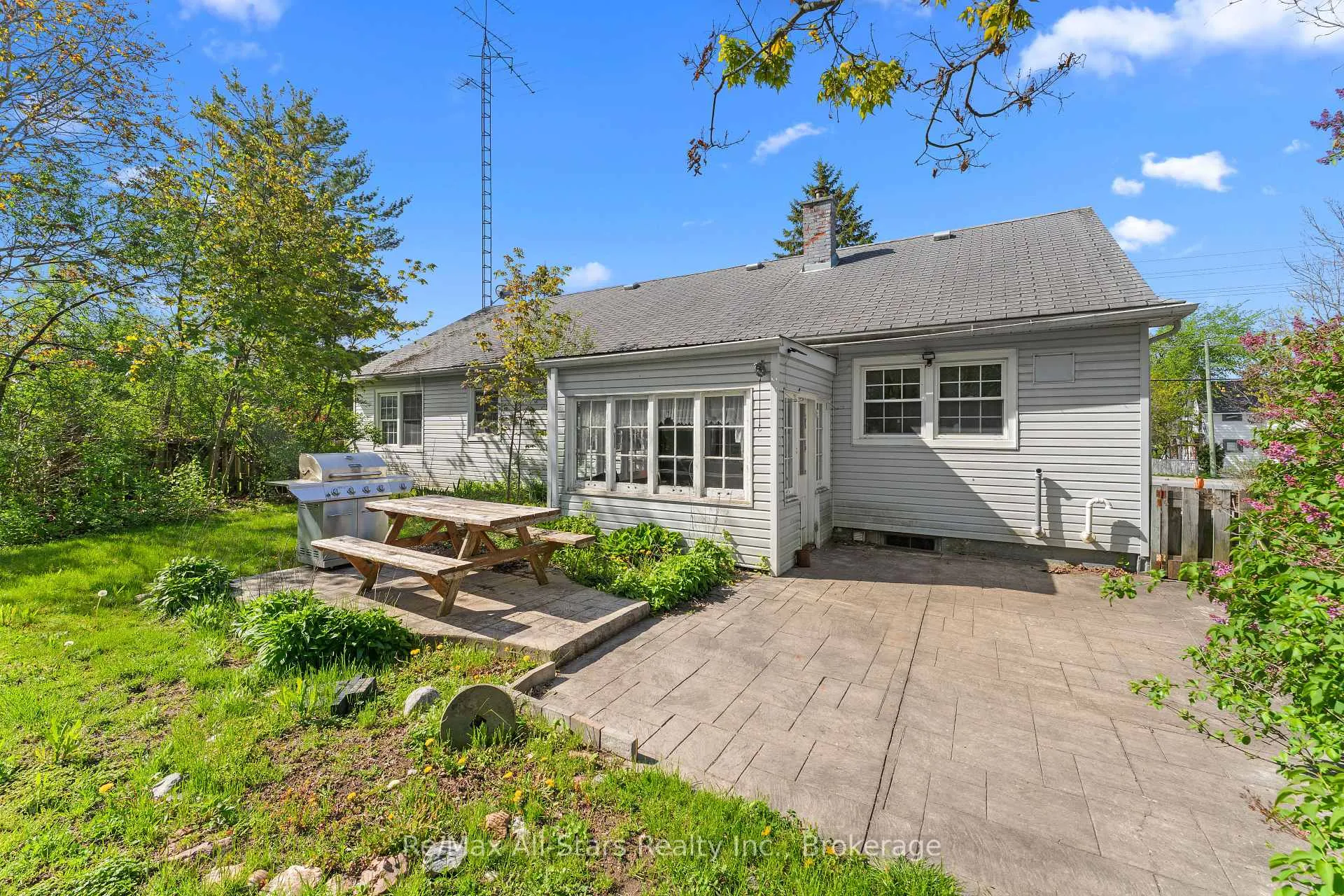 Photo 24 of 29 Francis Street E, Kawartha Lakes, Fenelon Falls — HOMEH