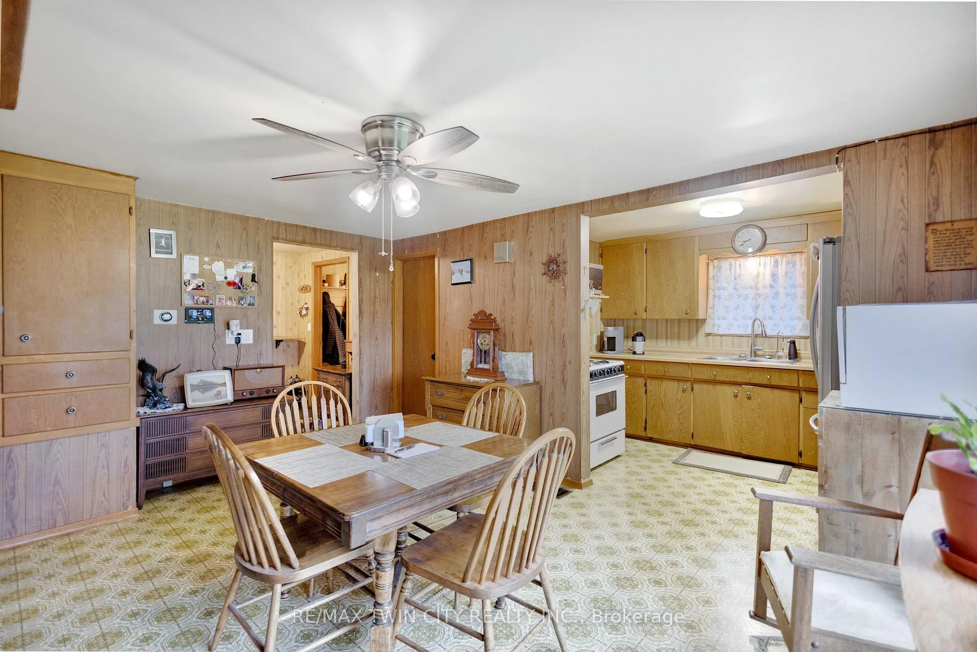 Photo 7 of 43 Ontario Street, Brant, South Dumfries — HOMEH