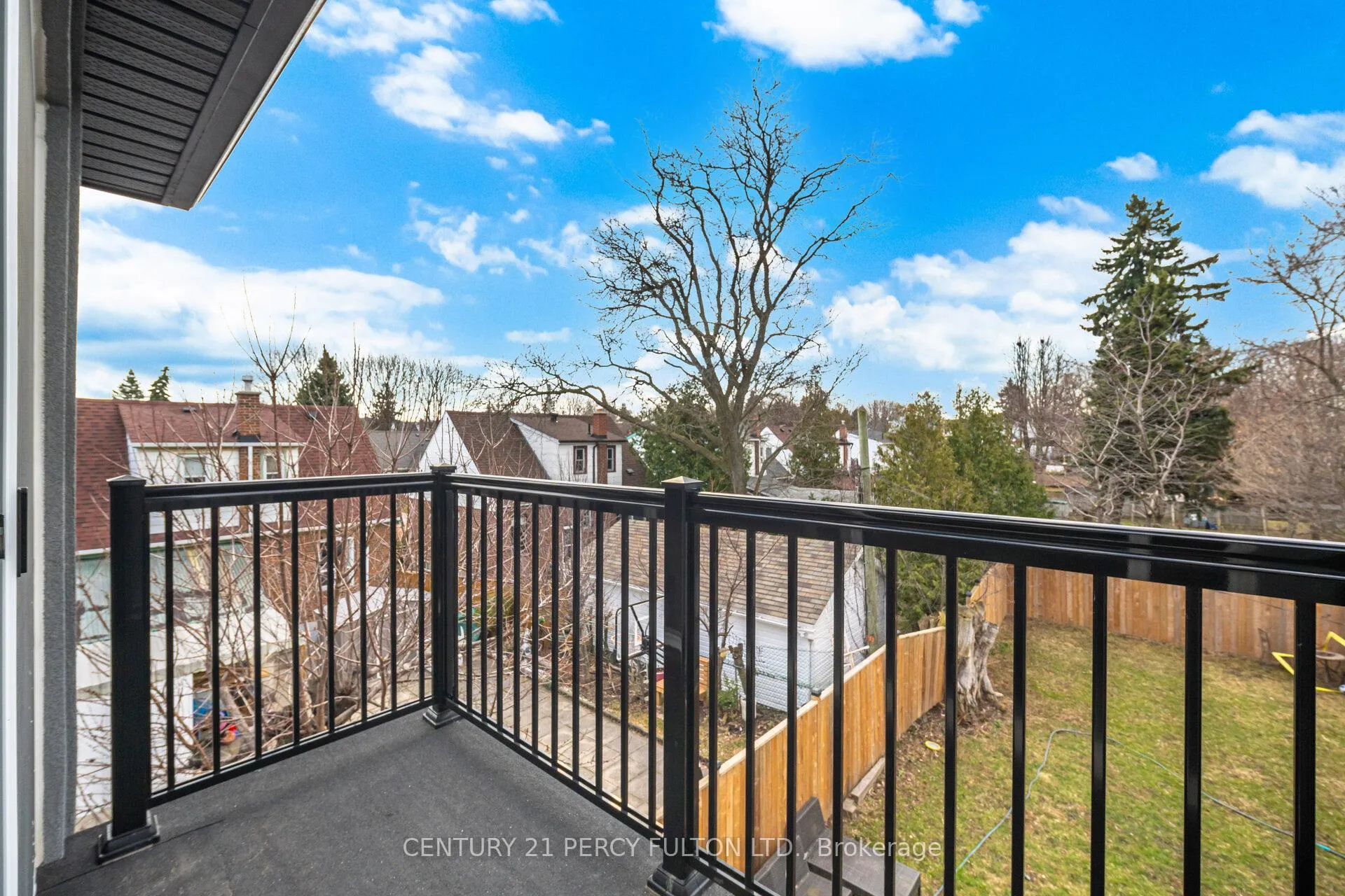 Photo 11 of 195 Danforth Road, Scarborough, Oakridge — HOMEH