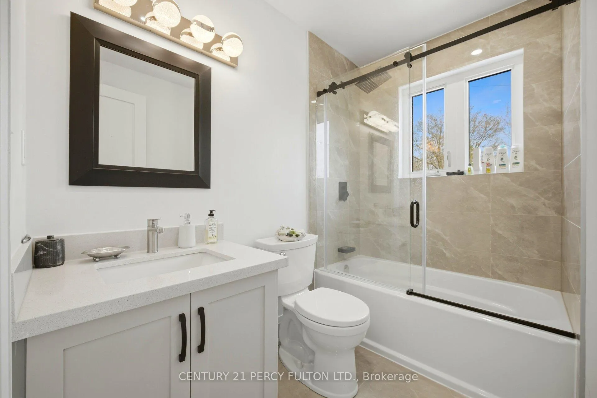Photo 22 of 195 Danforth Road, Scarborough, Oakridge — HOMEH
