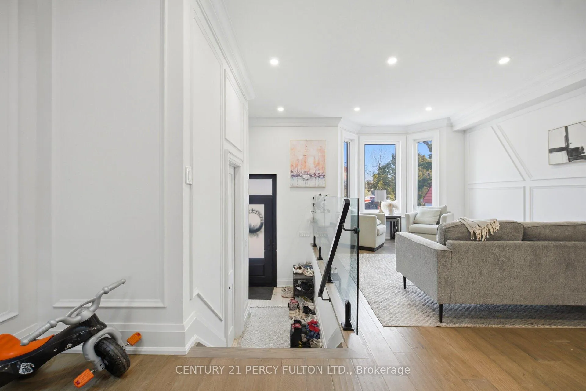 Photo 42 of 195 Danforth Road, Scarborough, Oakridge — HOMEH