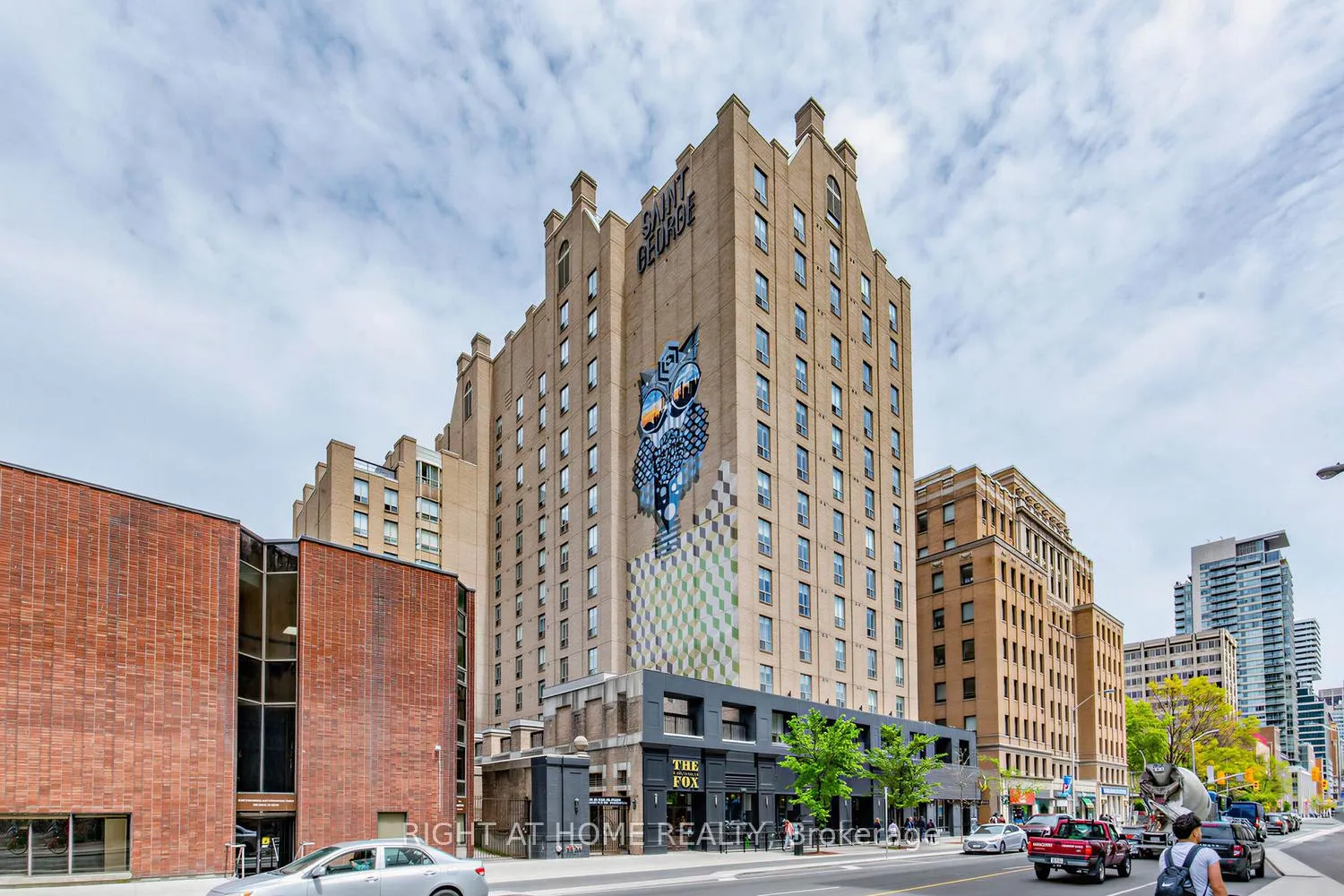 Photo 1 of Unit 804, 284 Bloor Street W, Toronto, The Annex — HOMEH