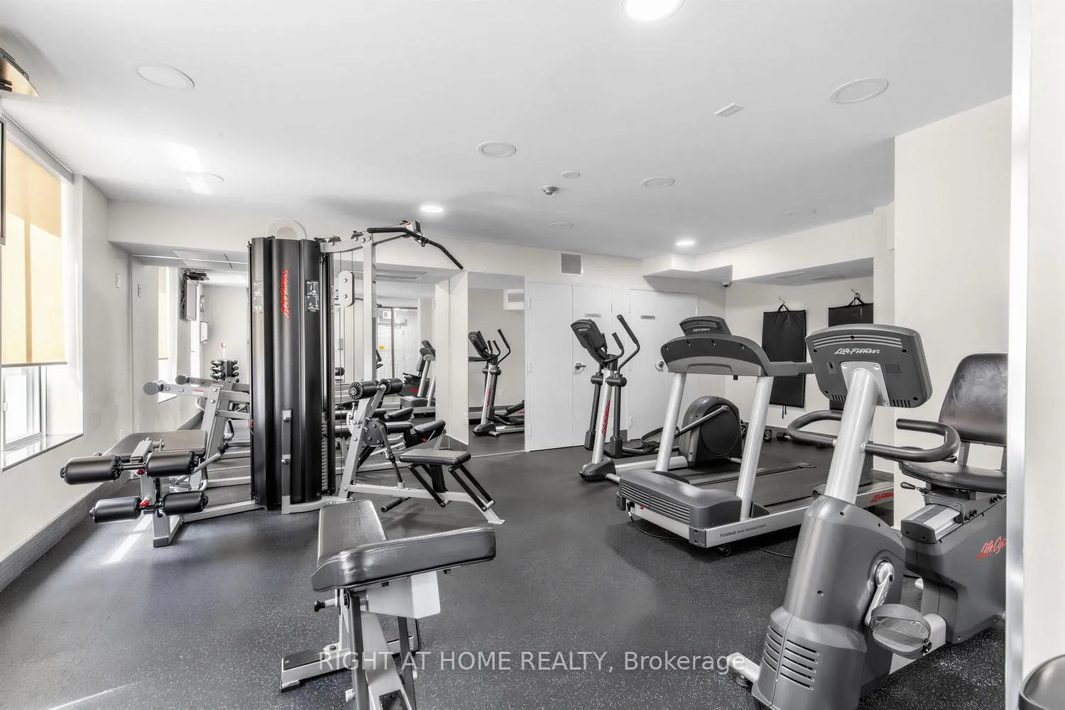 Photo 17 of Unit 804, 284 Bloor Street W, Toronto, The Annex — HOMEH