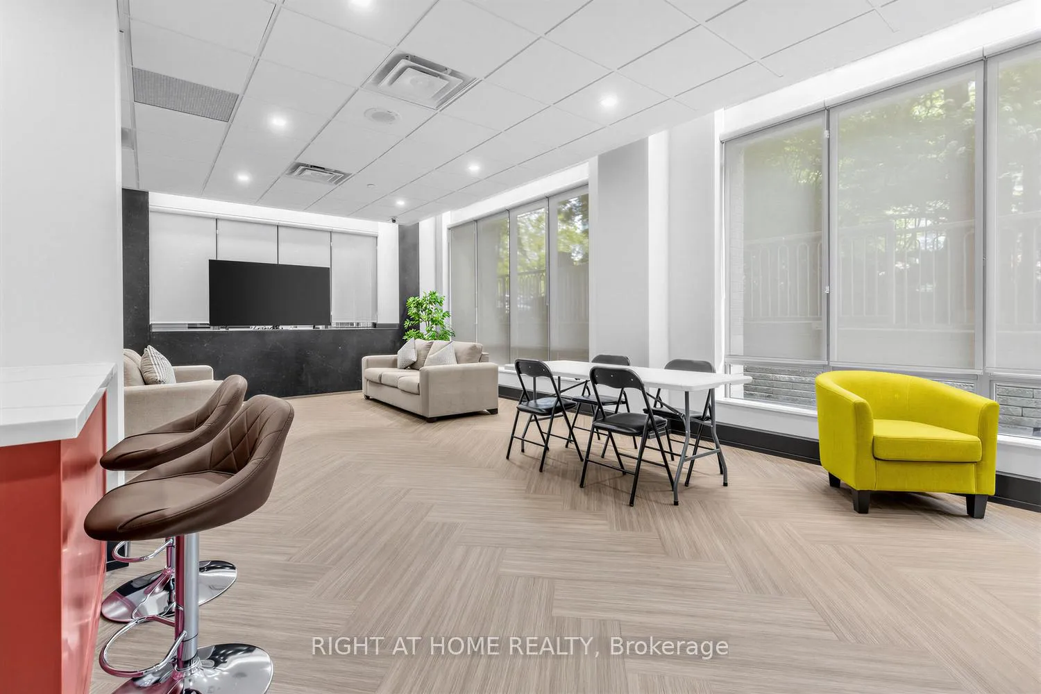 Photo 19 of Unit 804, 284 Bloor Street W, Toronto, The Annex — HOMEH