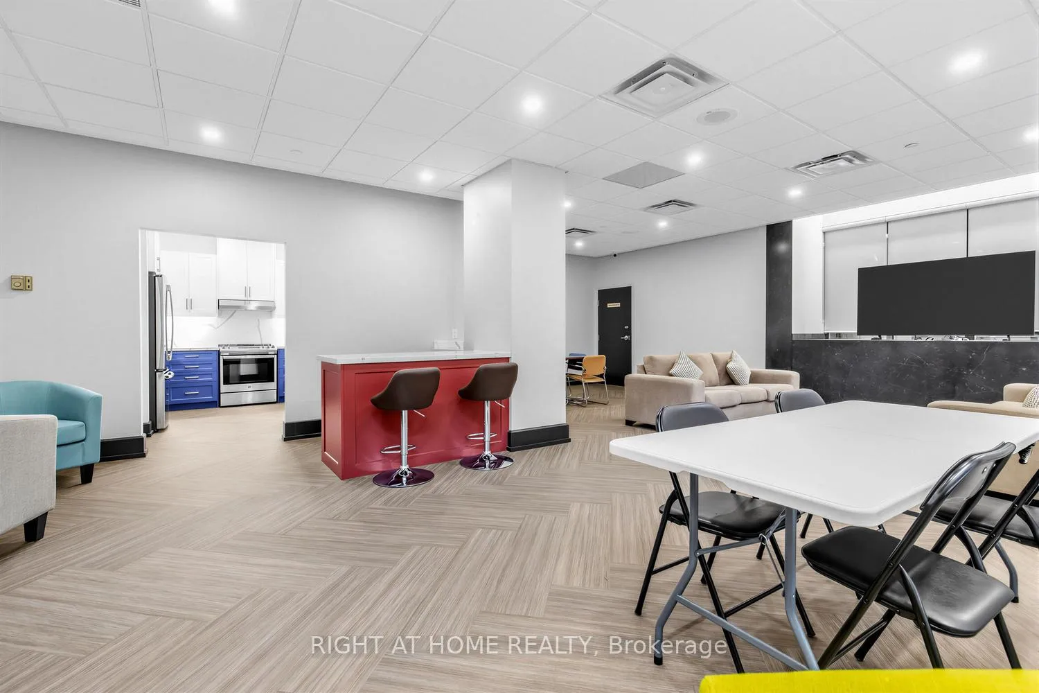 Photo 21 of Unit 804, 284 Bloor Street W, Toronto, The Annex — HOMEH