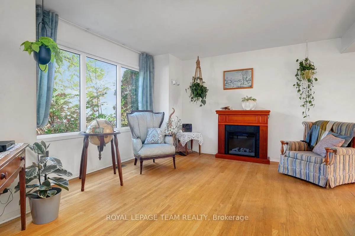 Photo 7 of 1154 Brookfield Road E, Ottawa, Brookfield Gardens — HOMEH