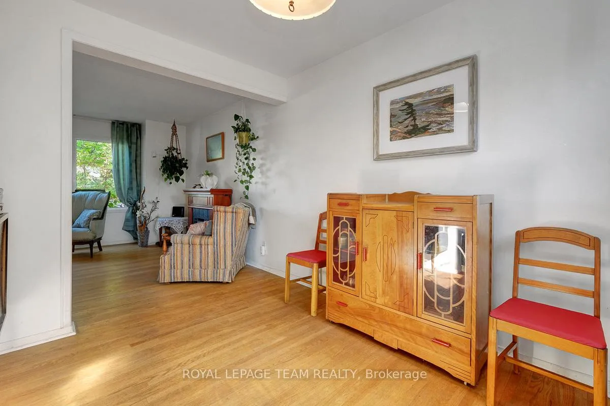 Photo 13 of 1154 Brookfield Road E, Ottawa, Brookfield Gardens — HOMEH