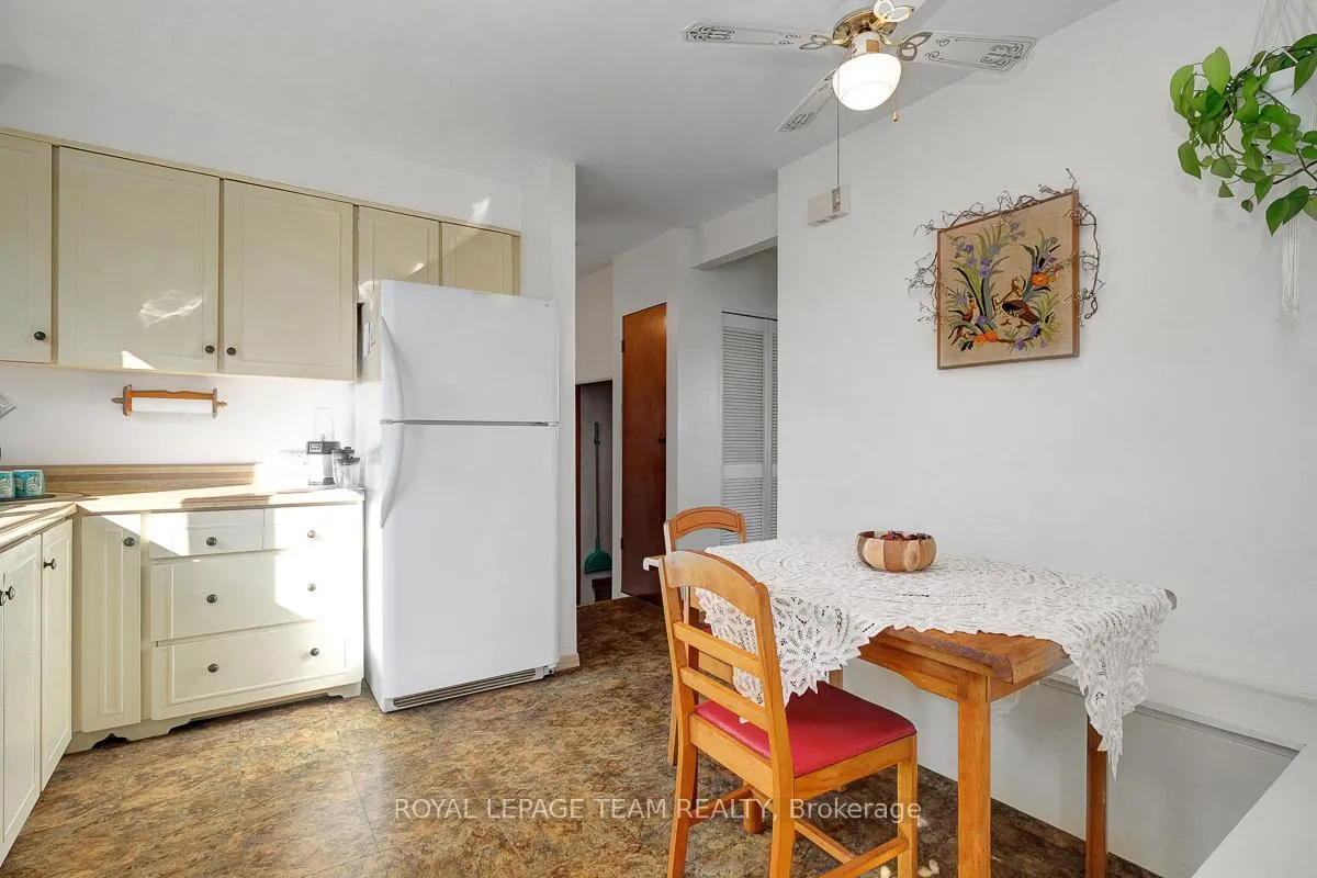 Photo 16 of 1154 Brookfield Road E, Ottawa, Brookfield Gardens — HOMEH