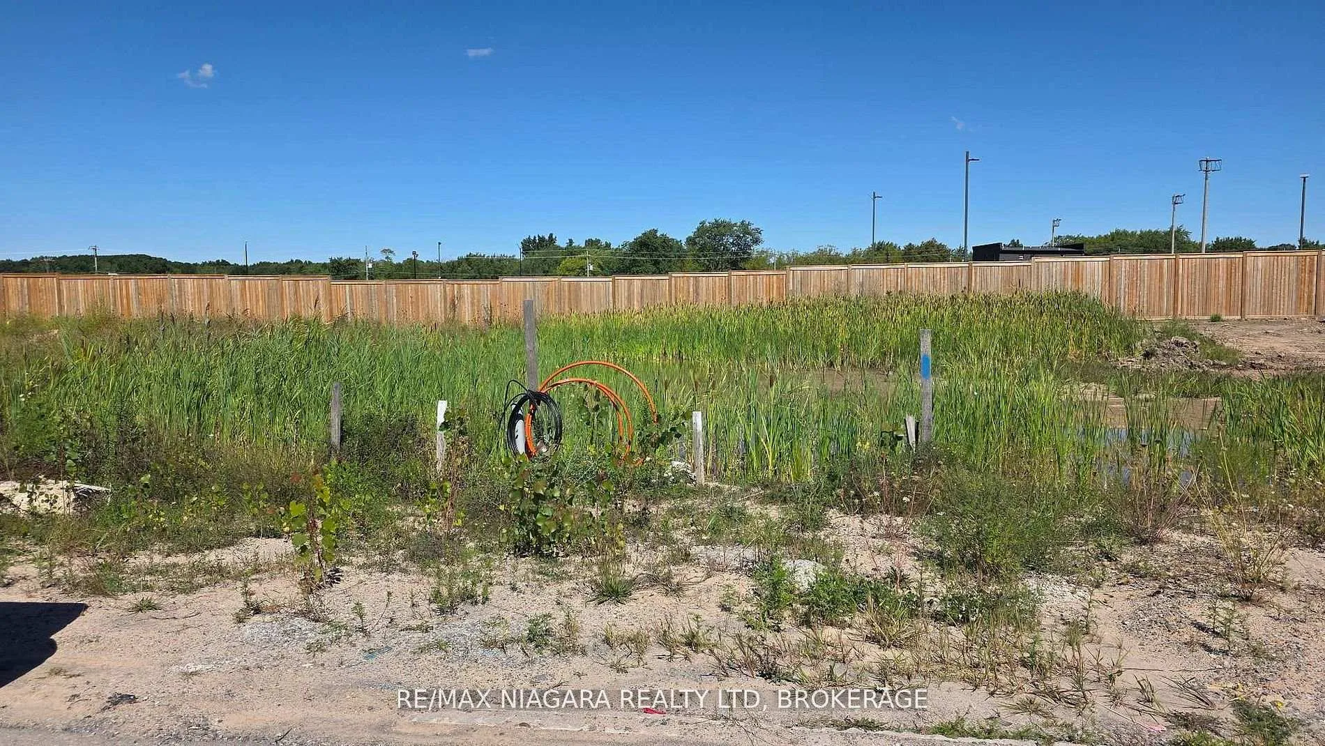 Photo 1 of 6172 Curlin Crescent, Niagara Falls, Forestview — HOMEH