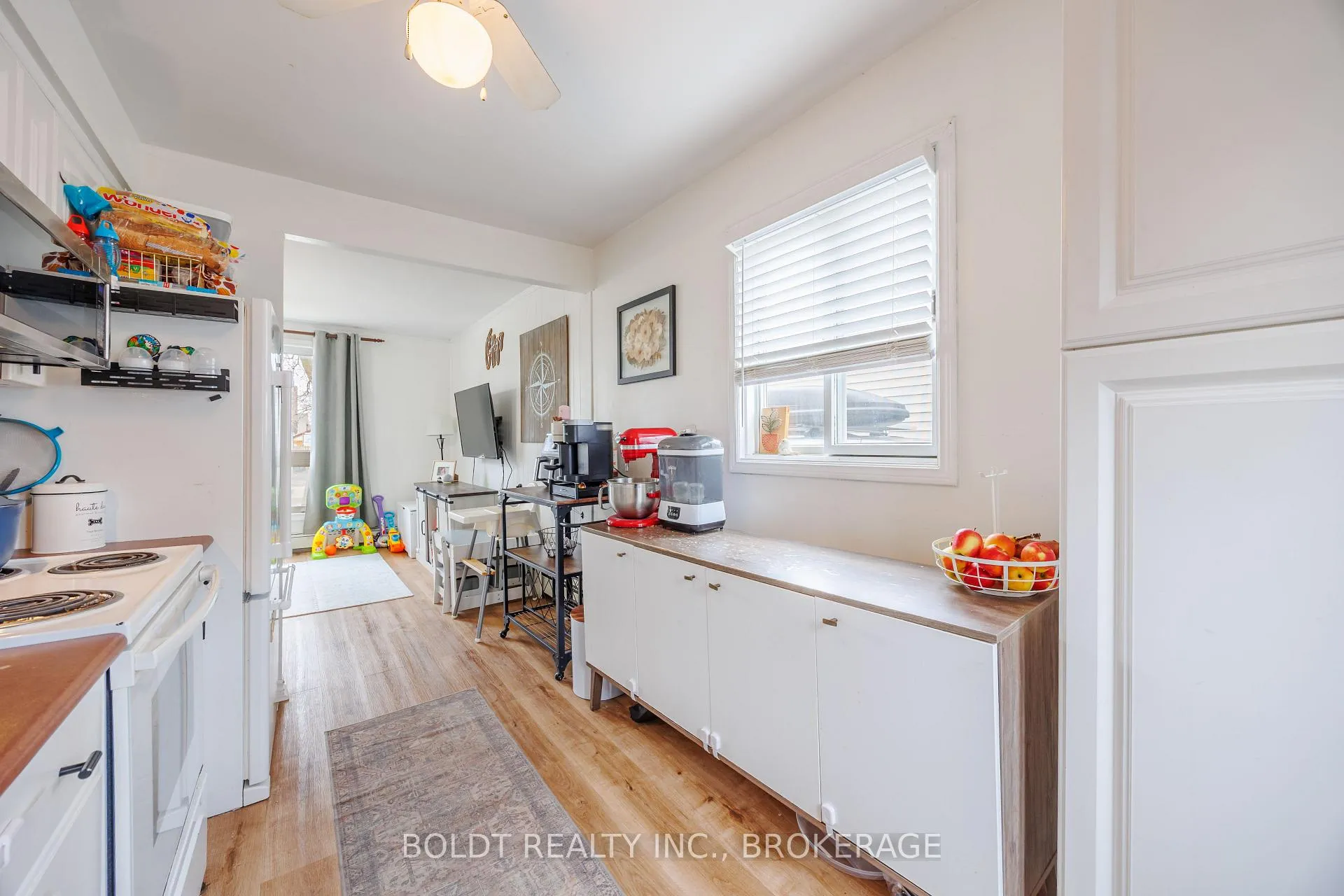 Photo 5 of 5 Nelles Road, Welland, Lincoln/Crowland — HOMEH