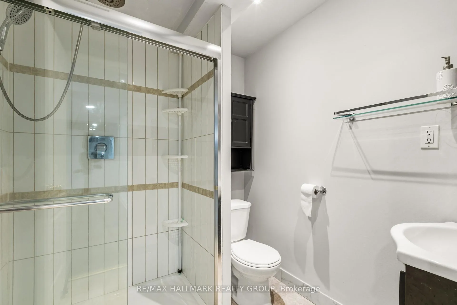 Photo 2 of 340 Stoneway Drive, Ottawa, Barrhaven East — HOMEH