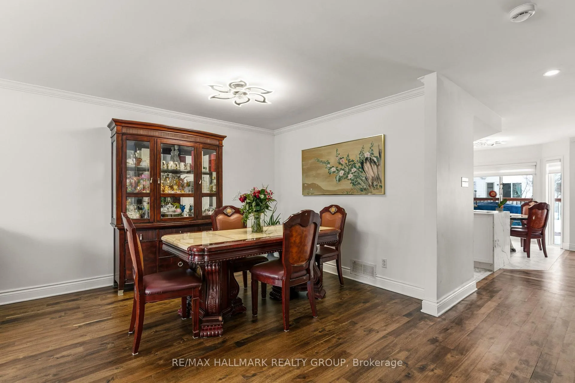 Photo 5 of 340 Stoneway Drive, Ottawa, Barrhaven East — HOMEH