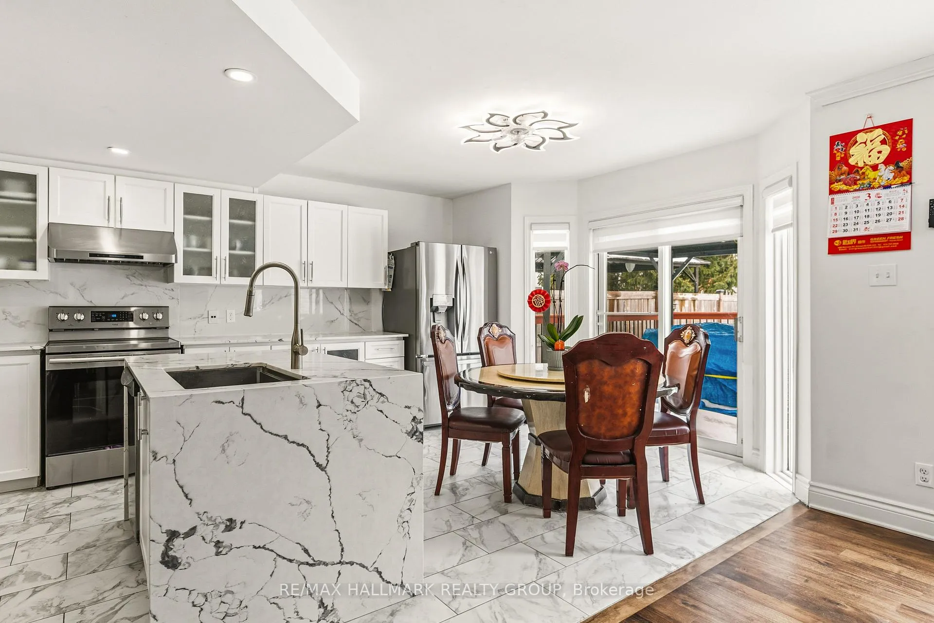 Photo 9 of 340 Stoneway Drive, Ottawa, Barrhaven East — HOMEH