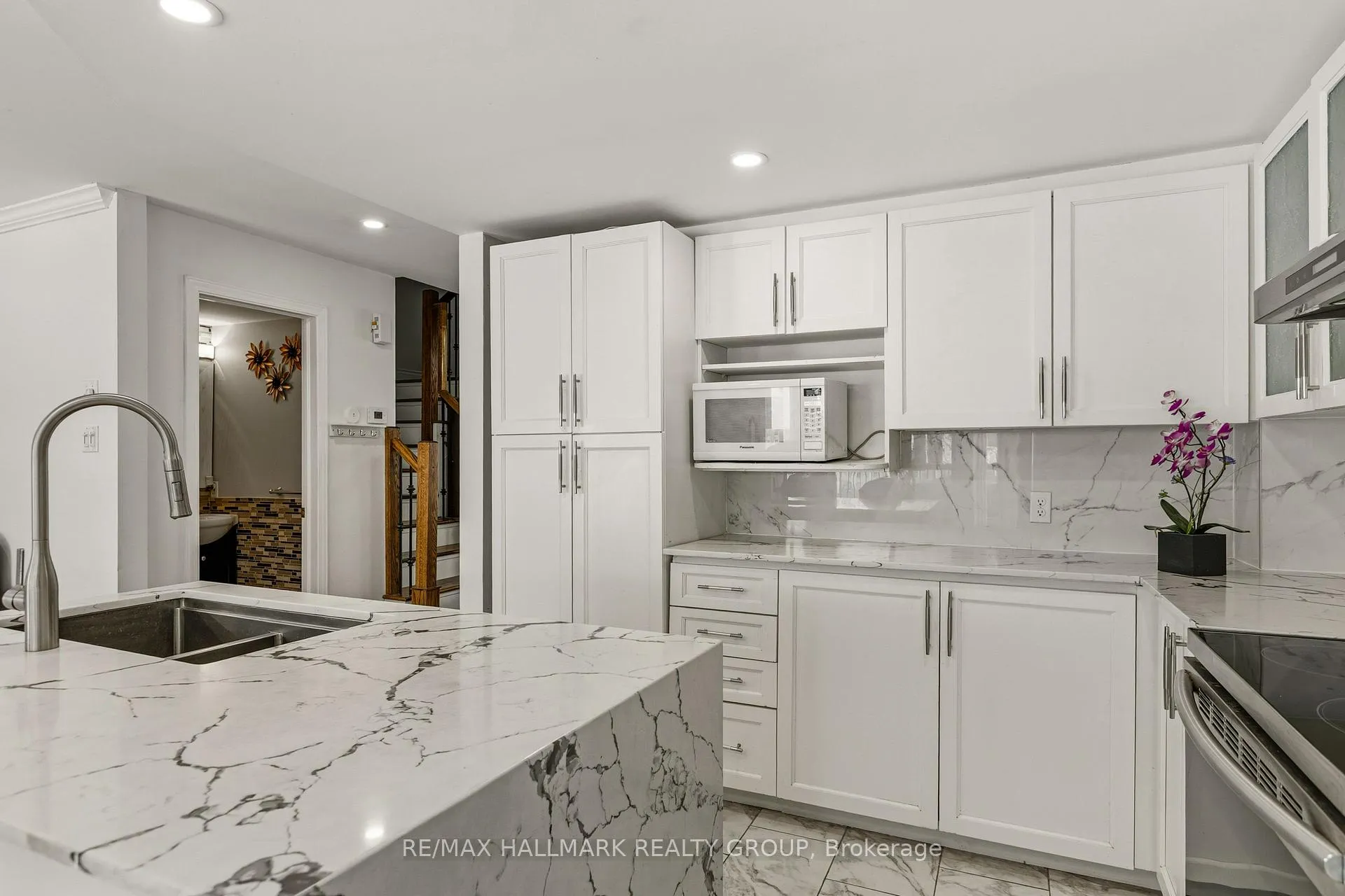 Photo 14 of 340 Stoneway Drive, Ottawa, Barrhaven East — HOMEH
