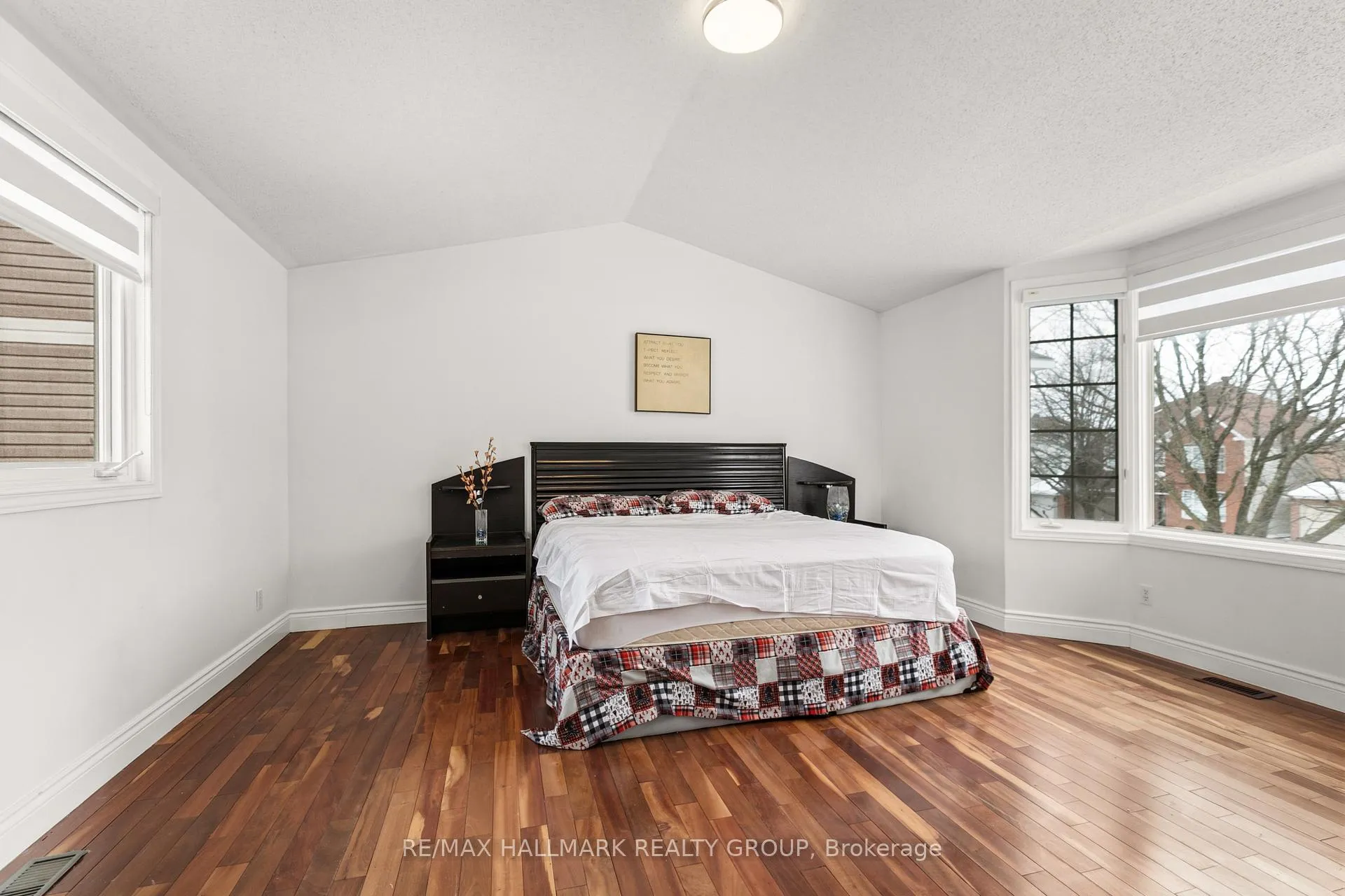 Photo 26 of 340 Stoneway Drive, Ottawa, Barrhaven East — HOMEH
