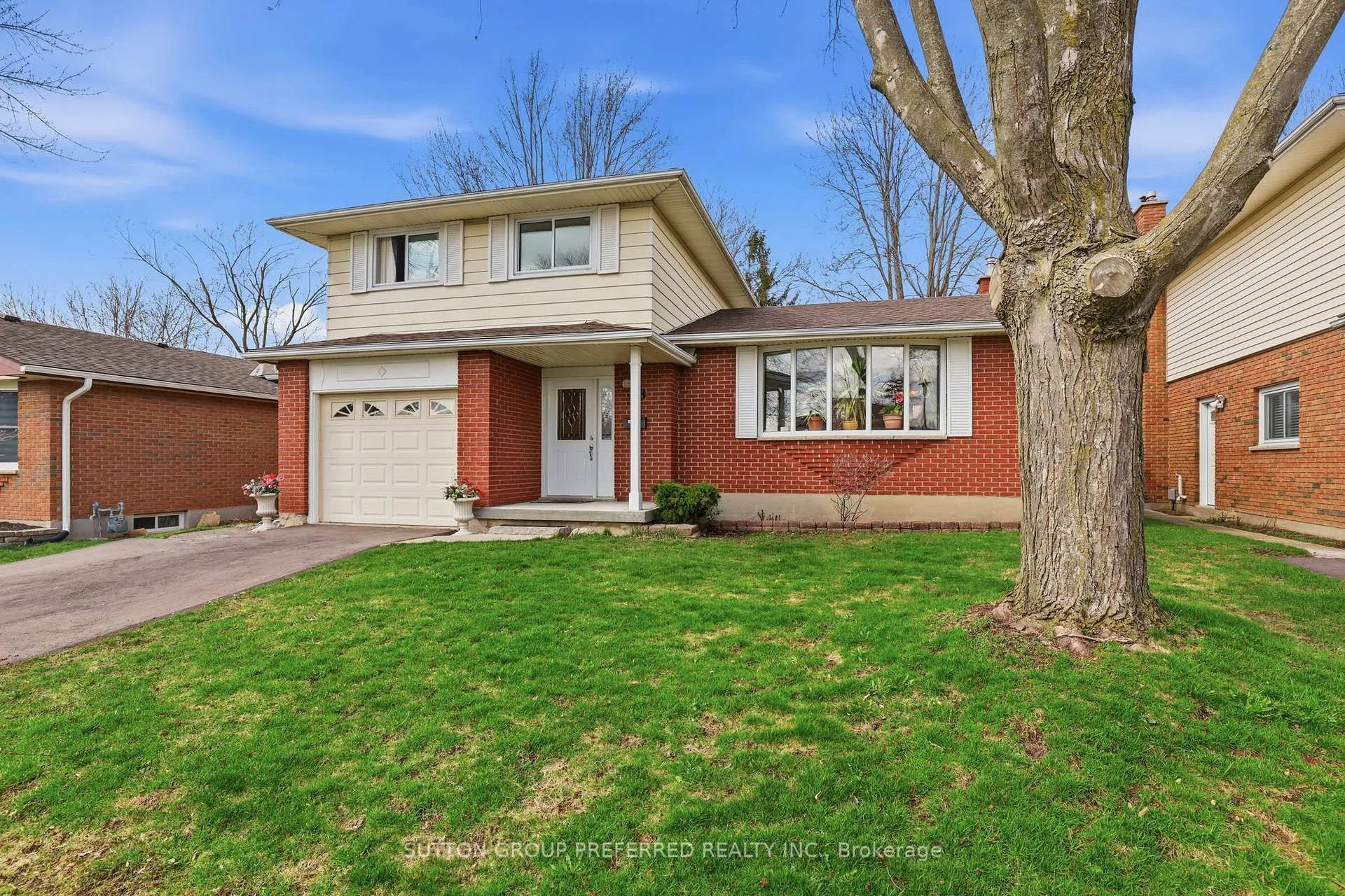 Front of 38 Alayne Crescent