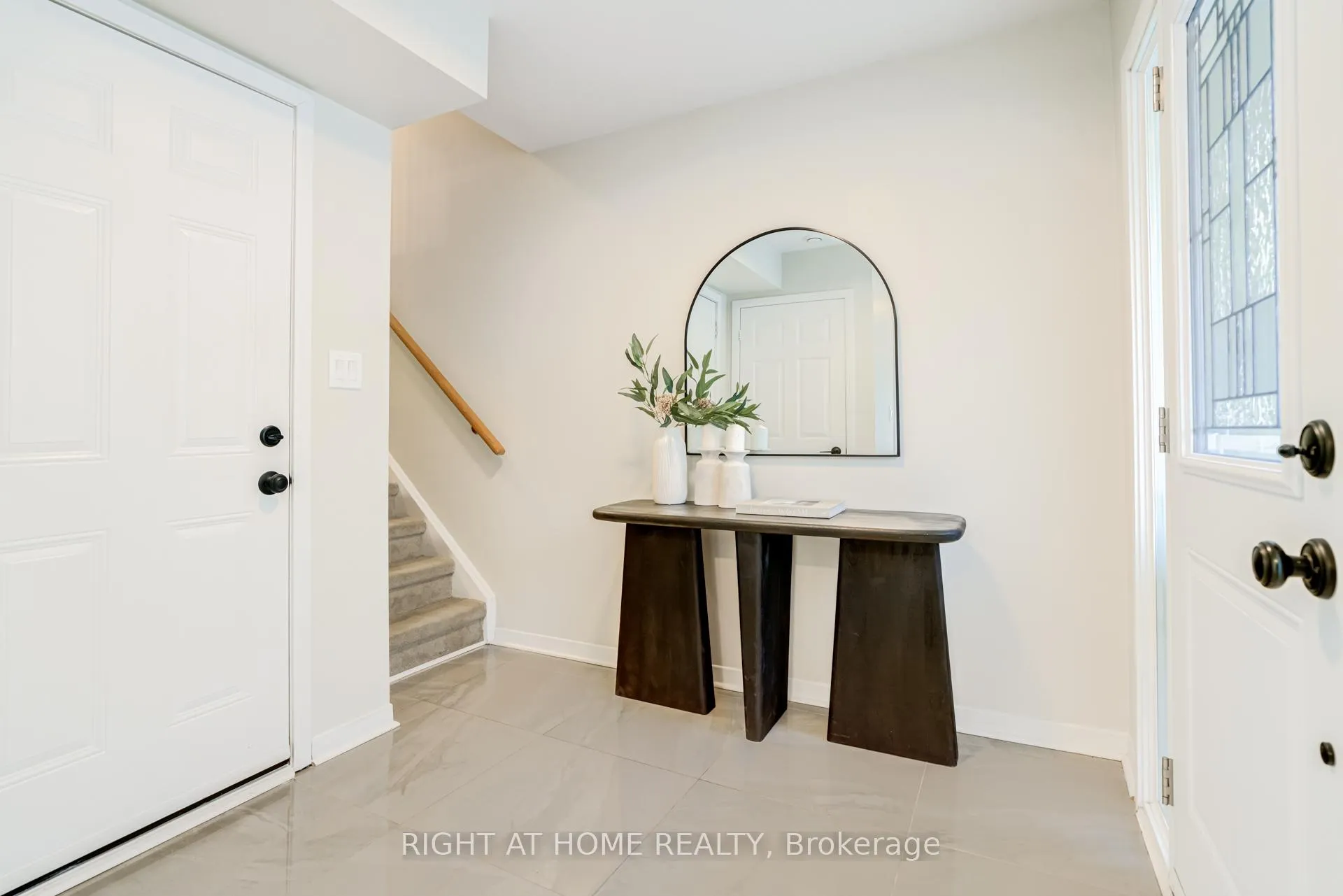 Photo 8 of Unit 88, 1250 St.Martins Drive, Pickering, Bay Ridges — HOMEH