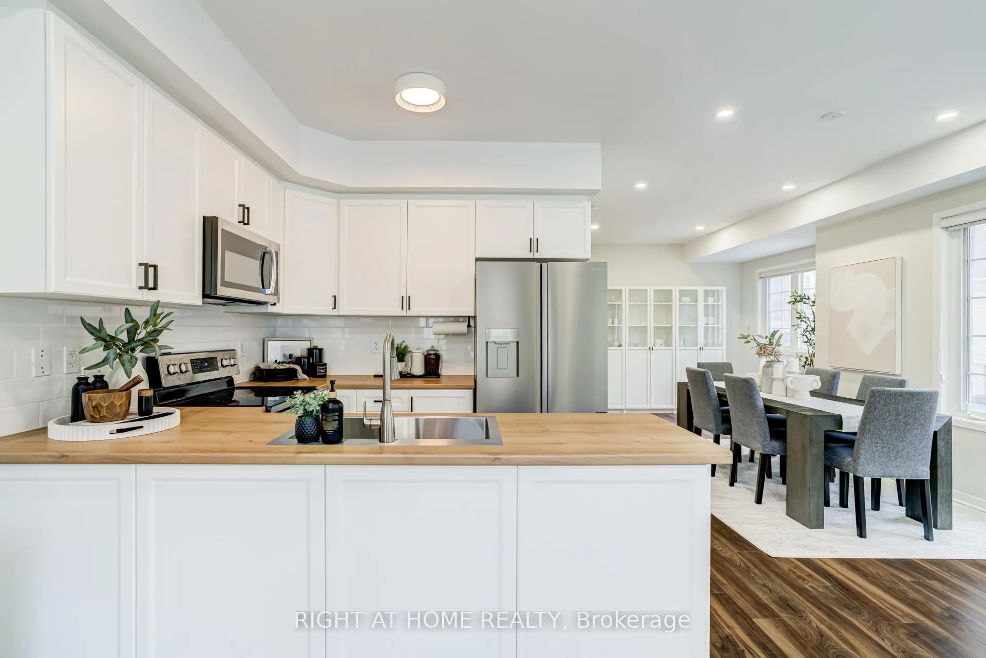 Photo 13 of Unit 88, 1250 St.Martins Drive, Pickering, Bay Ridges — HOMEH