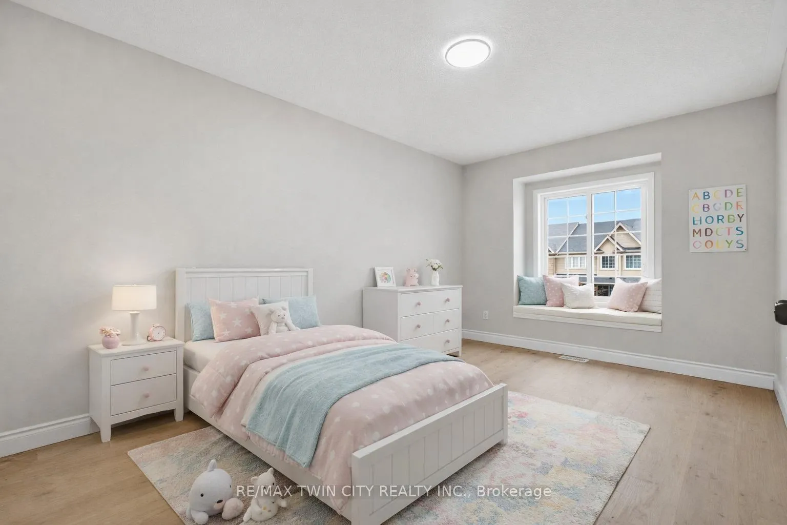 Photo 22 of 930 Zeller Crescent, Kitchener — HOMEH