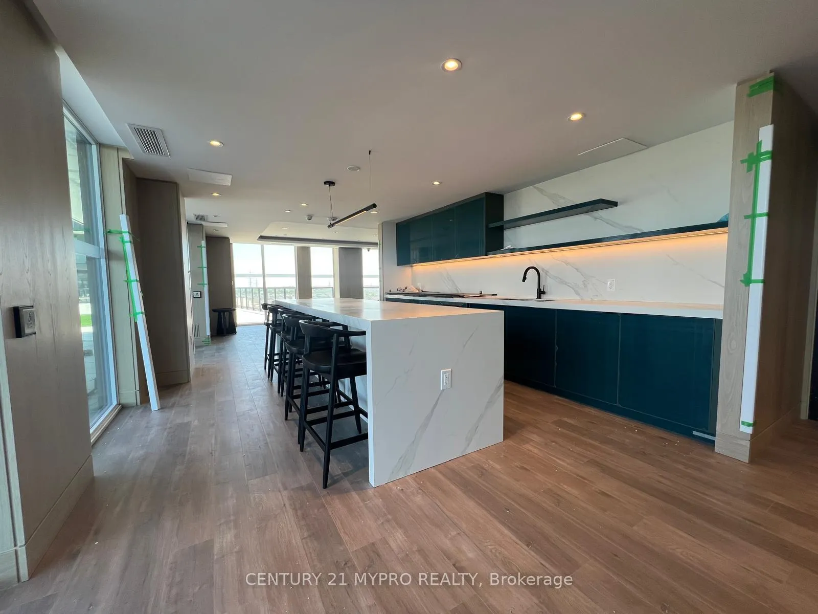 Photo 13 of Unit Unit 601, 4878 Powers Common, Burlington, Alton — HOMEH