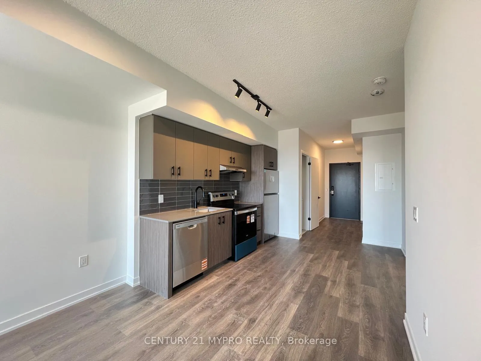 Photo 20 of Unit Unit 601, 4878 Powers Common, Burlington, Alton — HOMEH