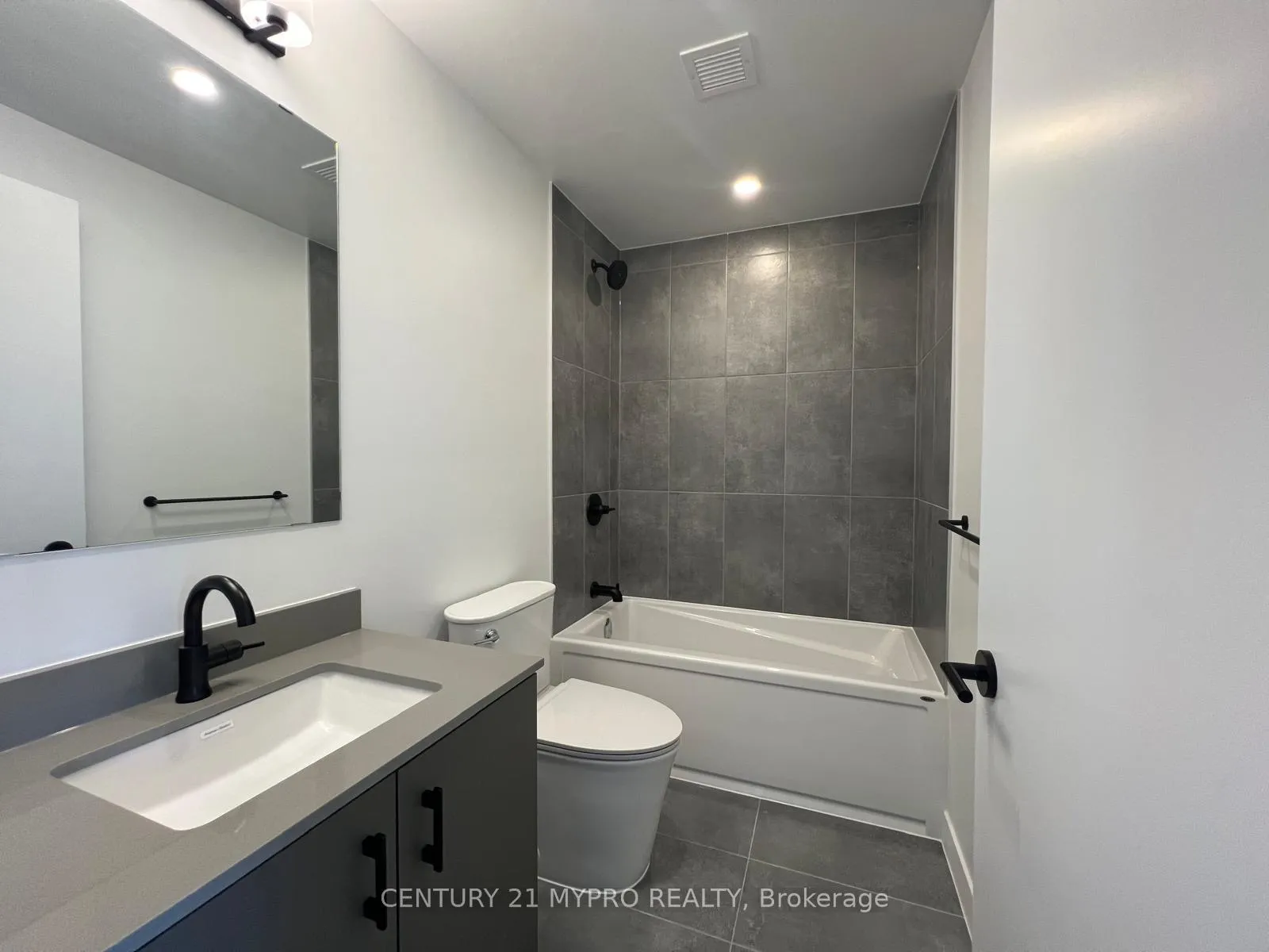 Photo 21 of Unit Unit 601, 4878 Powers Common, Burlington, Alton — HOMEH