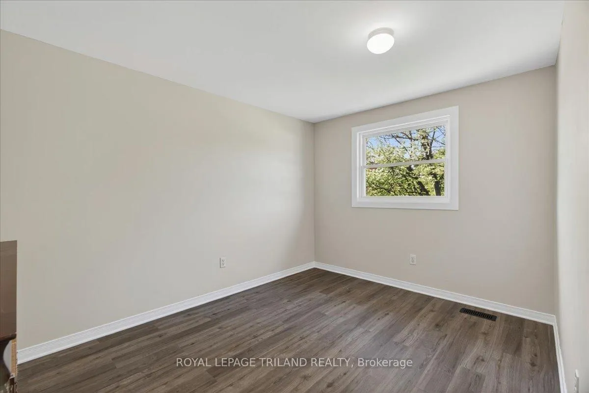 Photo 24 of 9 Parcreek Place, Strathroy-Caradoc, NW — HOMEH