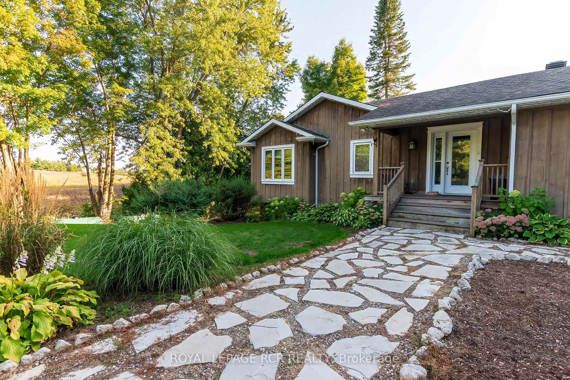 Photo 1 of 20294 Willoughby Road, Caledon, Rural Caledon — HOMEH