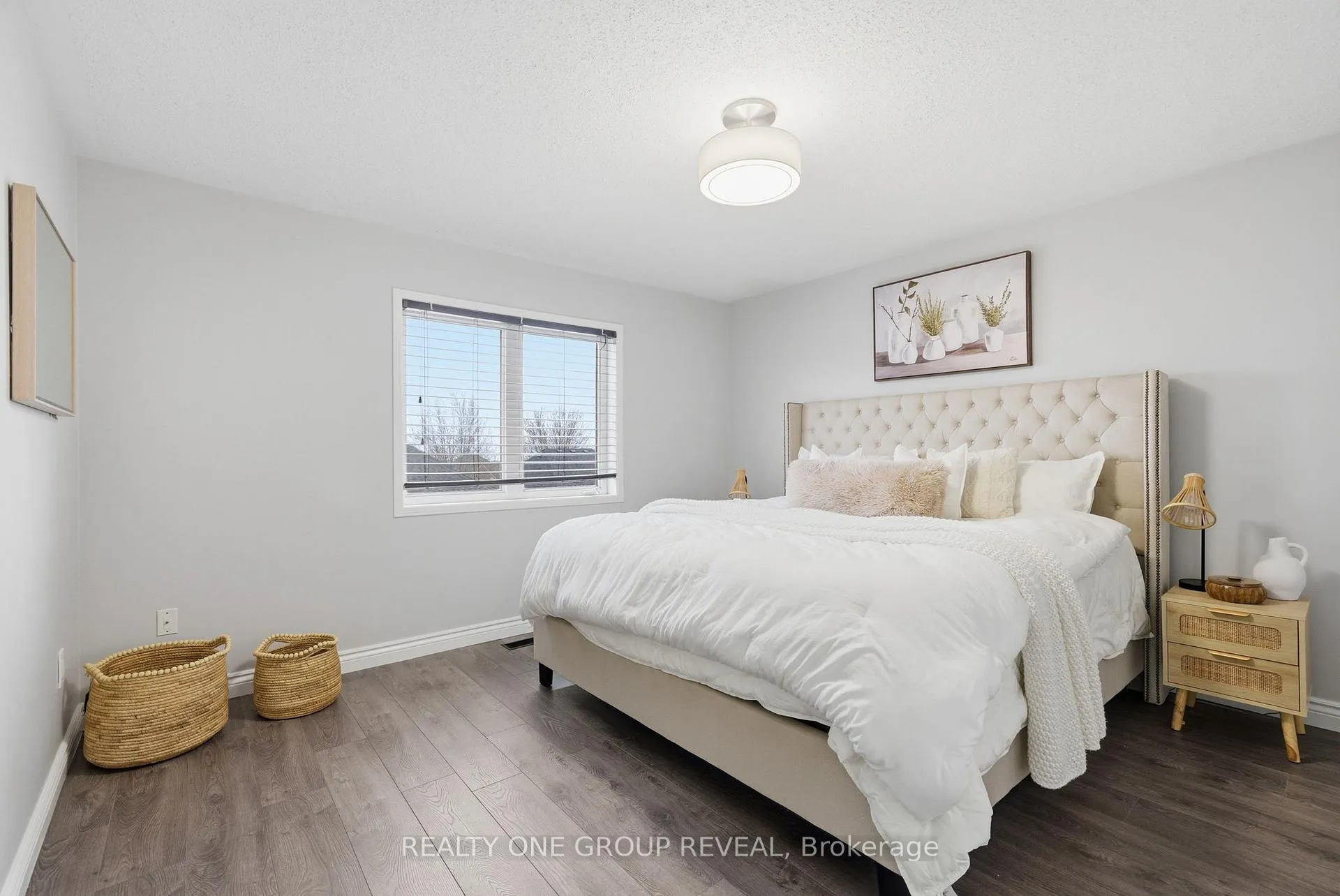 Photo 21 of 910 Taggart Crescent, Oshawa, Pinecrest — HOMEH