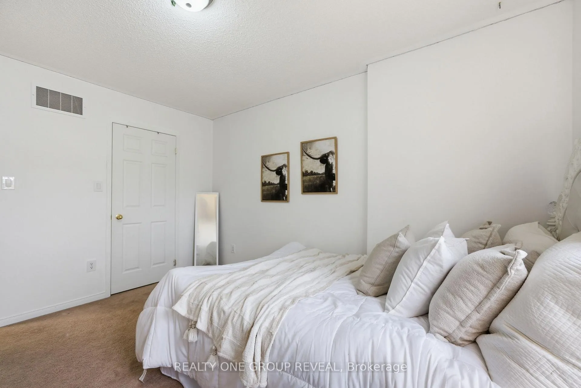 Photo 27 of 910 Taggart Crescent, Oshawa, Pinecrest — HOMEH