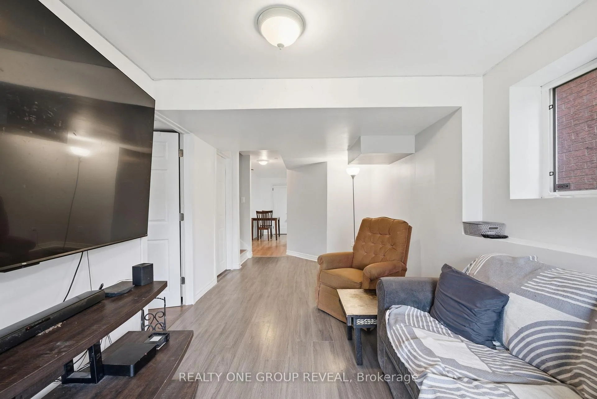Photo 36 of 910 Taggart Crescent, Oshawa, Pinecrest — HOMEH