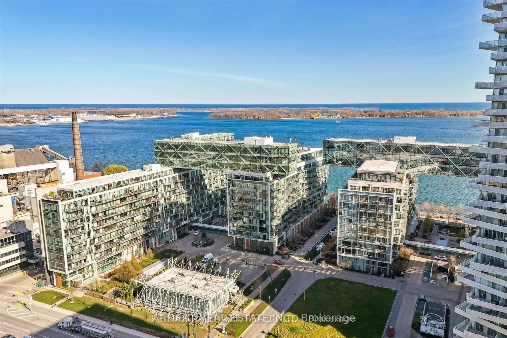 Photo 4 of Unit 824, 39 Queens Quay E, Toronto, Waterfront Communities — HOMEH